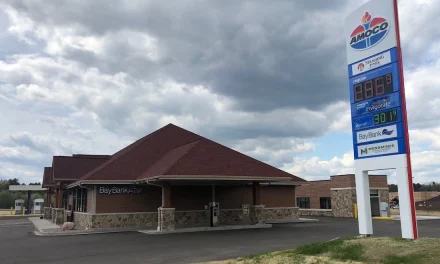 Oneida and Menominee Tribes Set to Host Grand-Opening of Bay Bank and Standing Pines Convenience Store